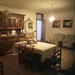 Mezzaluna * Feletto