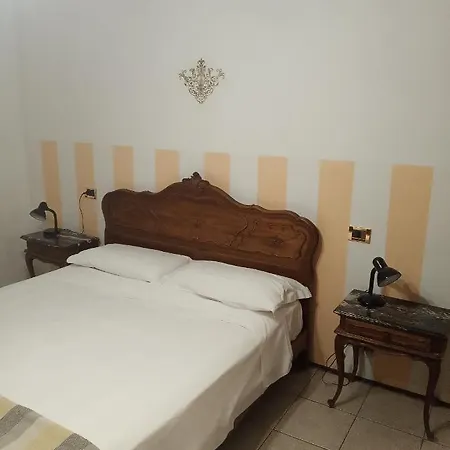 Mezzaluna *