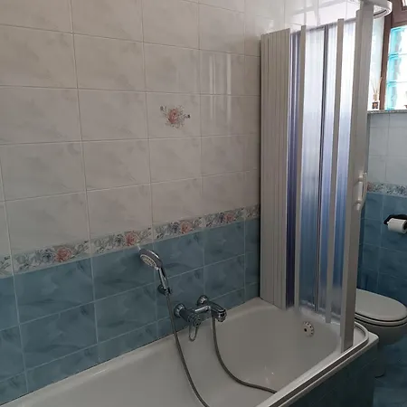 Bed & Breakfast Mezzaluna Feletto