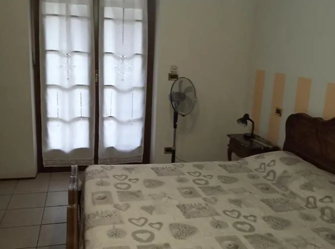 Mezzaluna Feletto